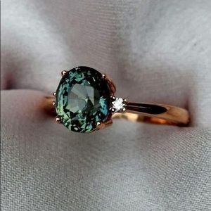 emerald ring :)